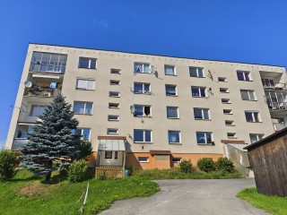 Realitní kanceláø - pronájem -  byt 3+1 s lodžií, 69 m2, Sportovní, Smržovka